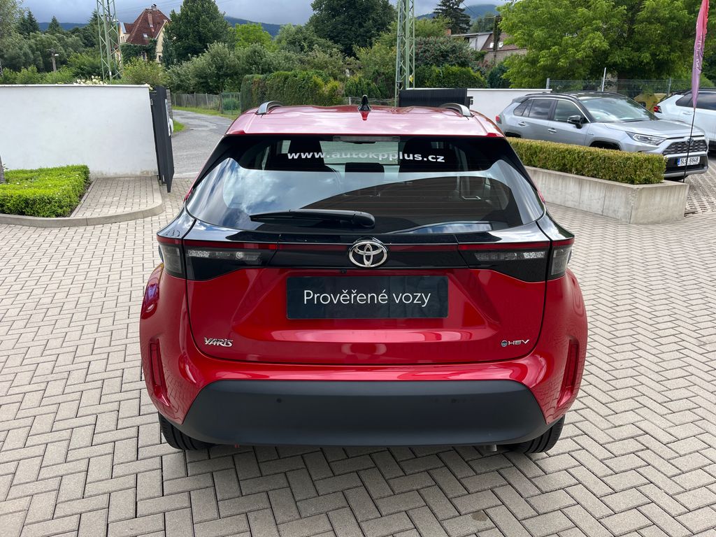 toyota-yaris-cross-1-5-hybrid-e-cvt-comfort - 4
