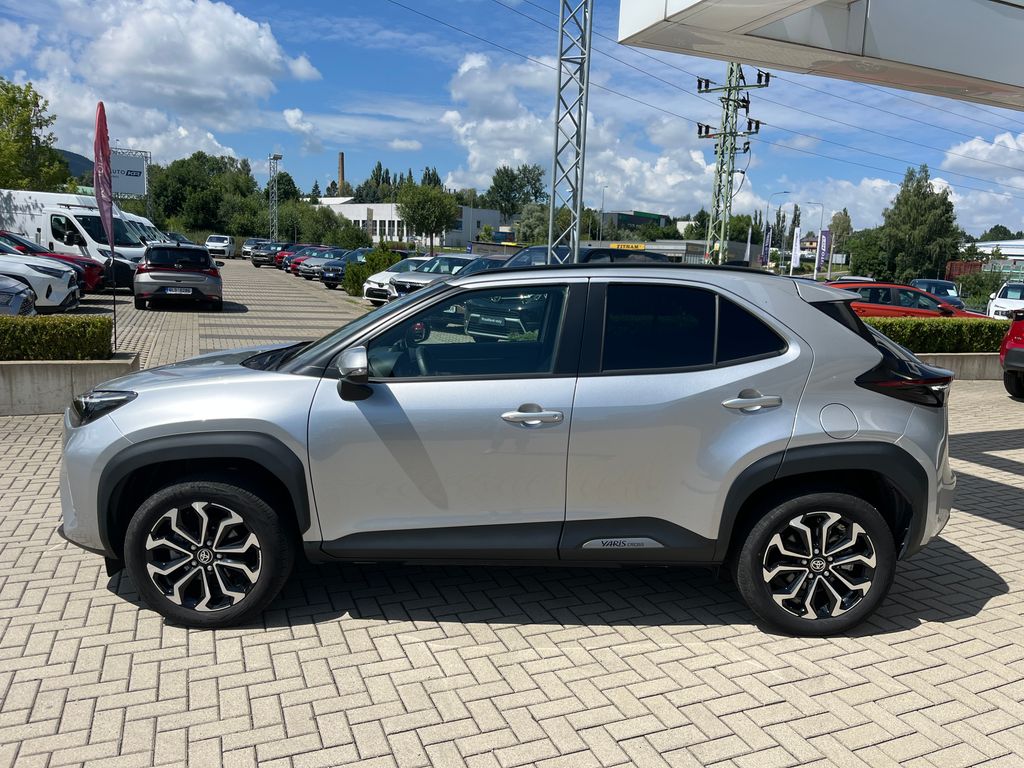 toyota-yaris-cross-1-5-hybrid-e-cvt-4x4-style - 2