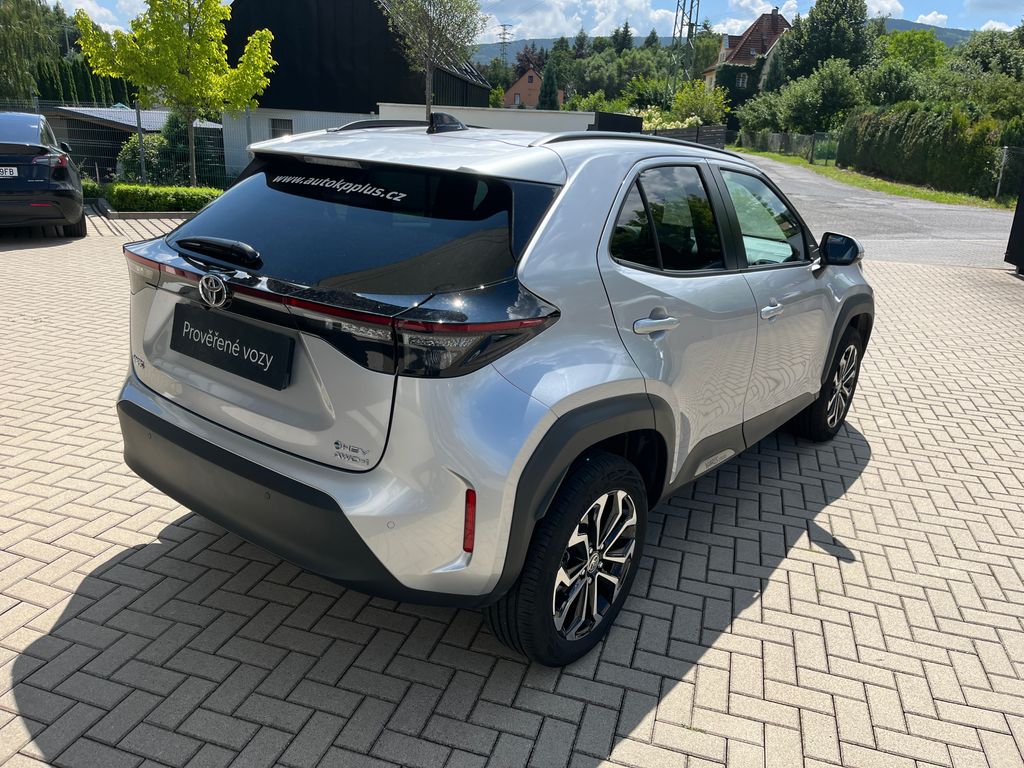 toyota-yaris-cross-1-5-hybrid-e-cvt-4x4-style - 5