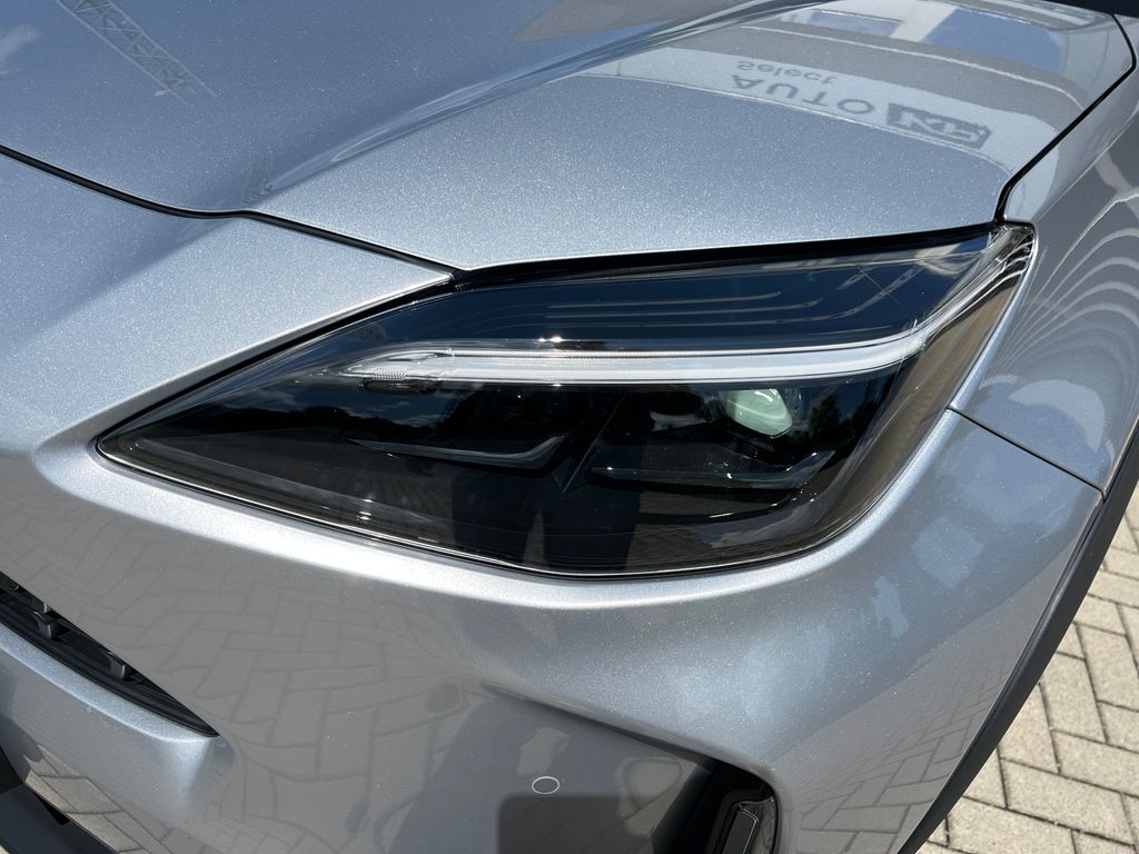 toyota-yaris-cross-1-5-hybrid-e-cvt-4x4-style - 9
