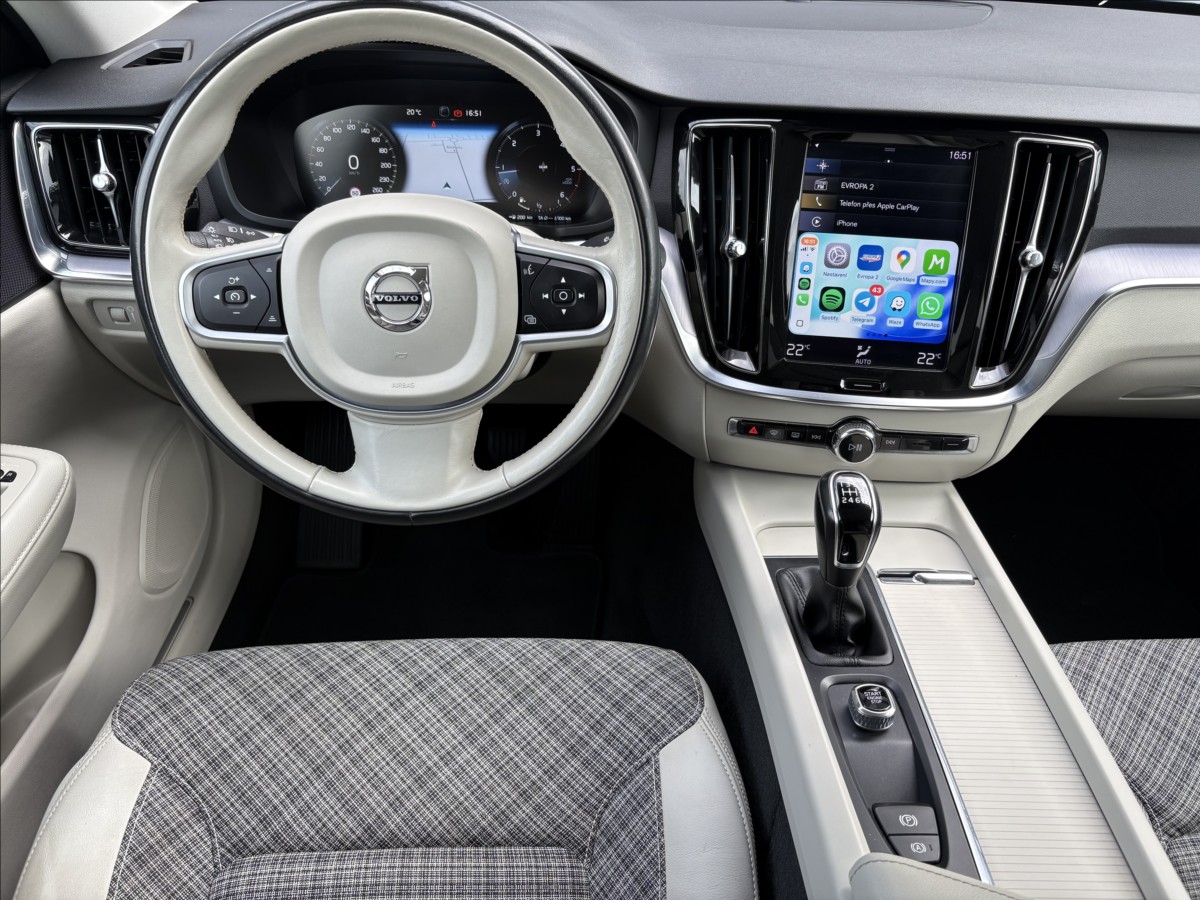 volvo-v60-2-0-d3-110-kw-momentum-manual - 7