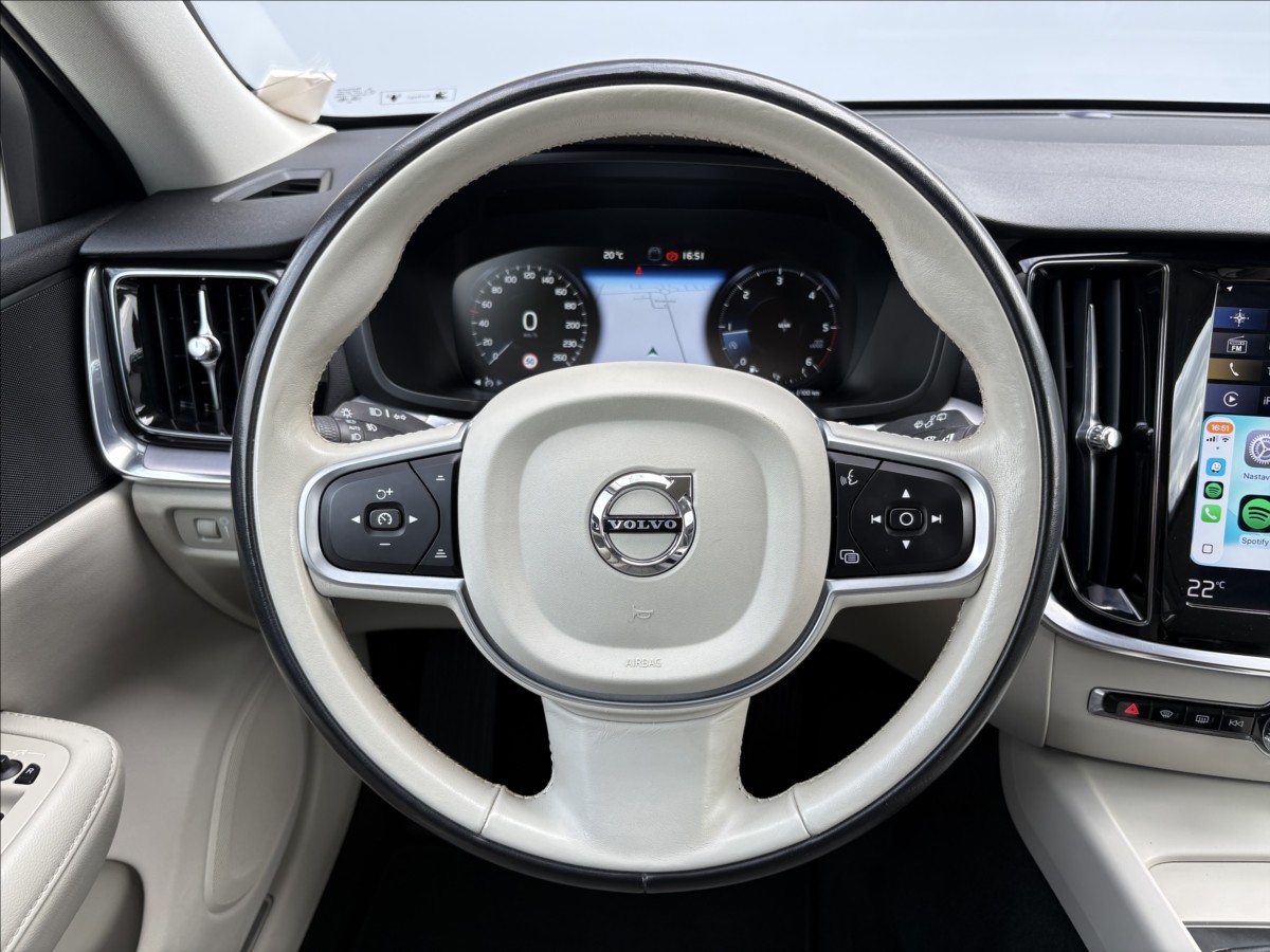 volvo-v60-2-0-d3-110-kw-momentum-manual - 8