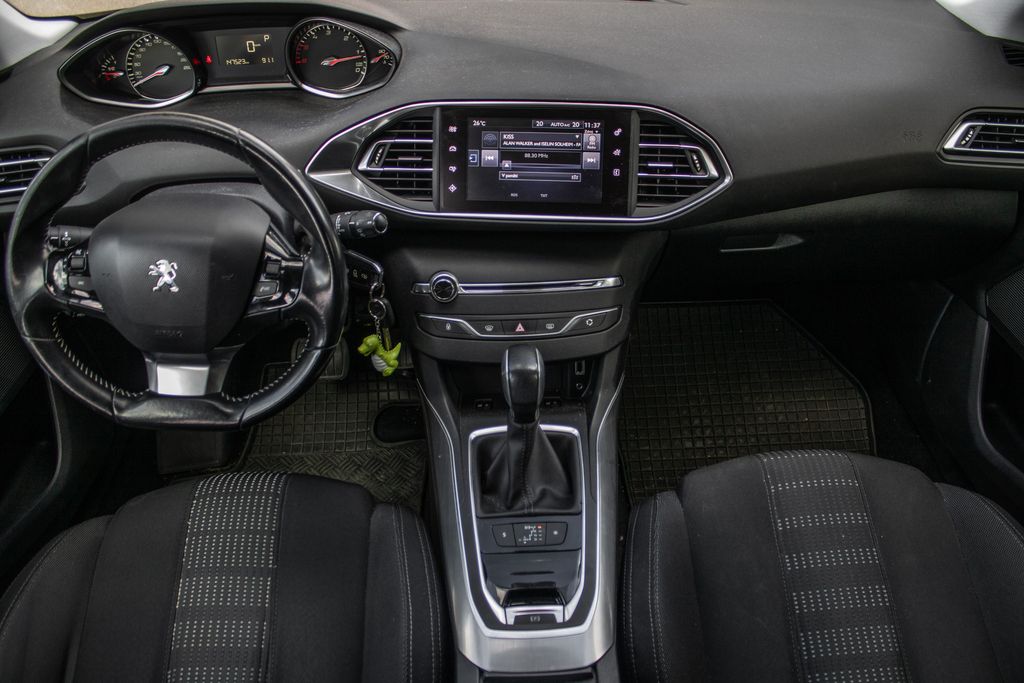 peugeot-308 - 8