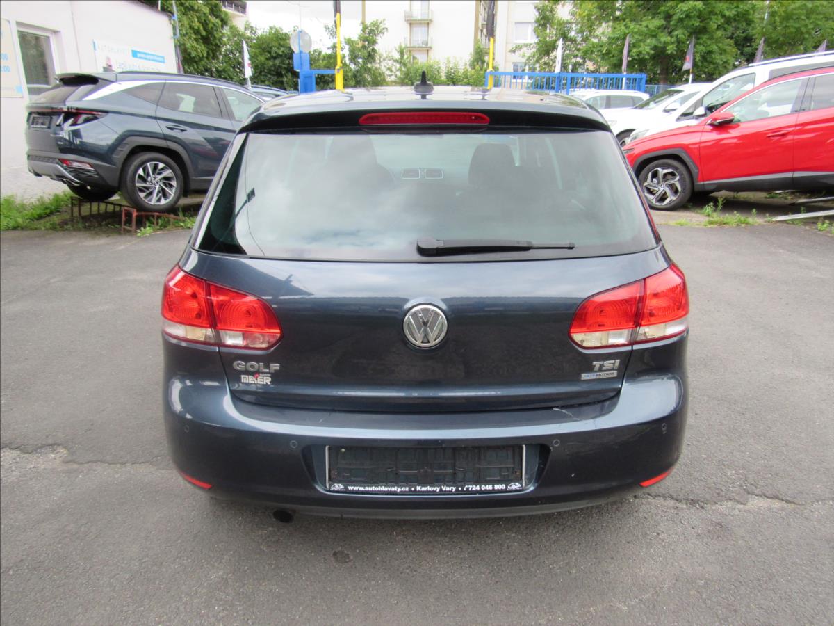 volkswagen-golf-1-2-tsi-77kw-bmt-team - 4