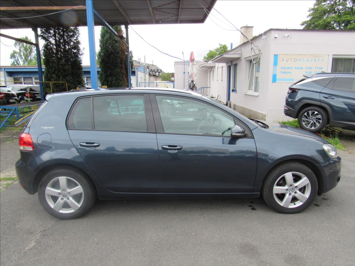 volkswagen-golf-1-2-tsi-77kw-bmt-team - 7