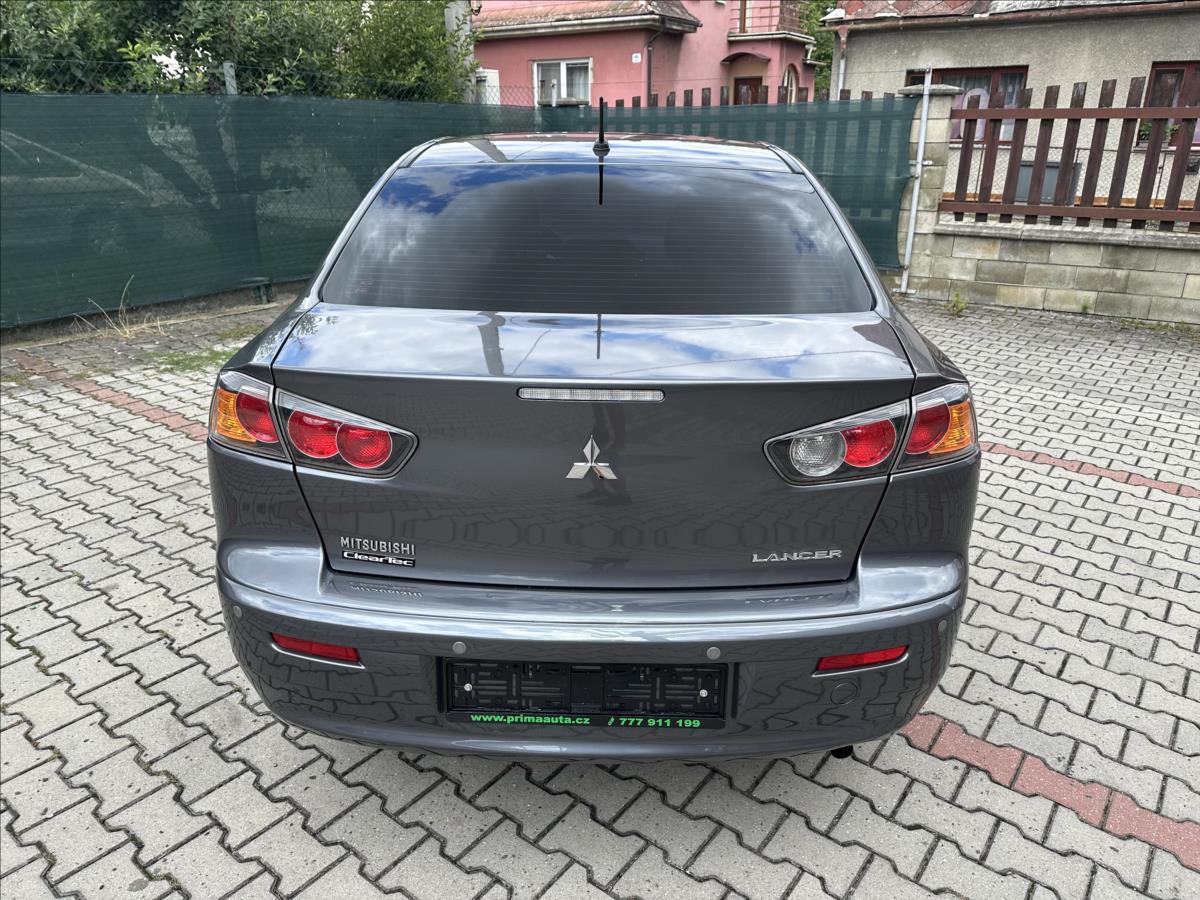mitsubishi-lancer-1-6-33-tis-km-top-stav - 3
