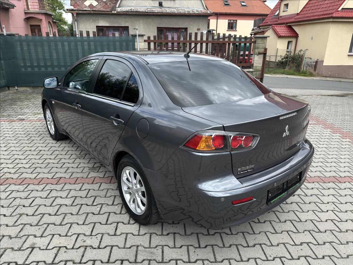 mitsubishi-lancer-1-6-33-tis-km-top-stav - 6
