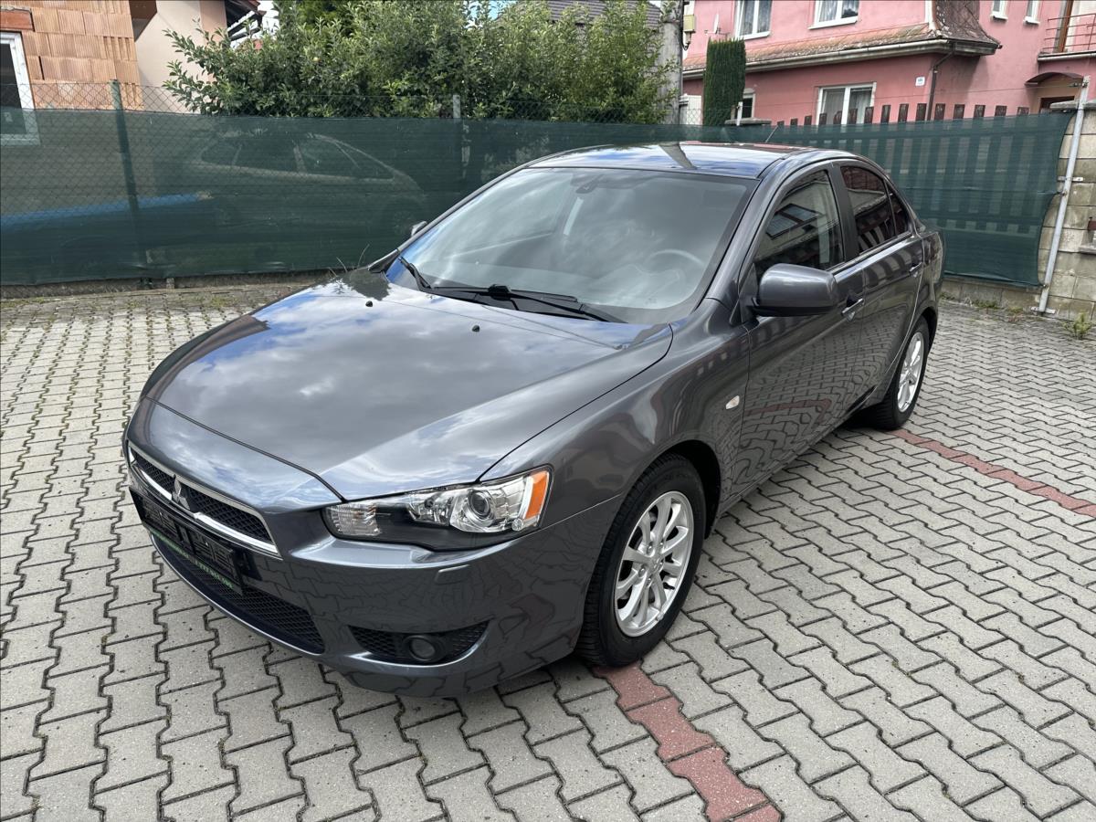 mitsubishi-lancer-1-6-33-tis-km-top-stav - 8