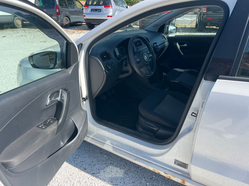 volkswagen-polo-1-2-tdi - 9