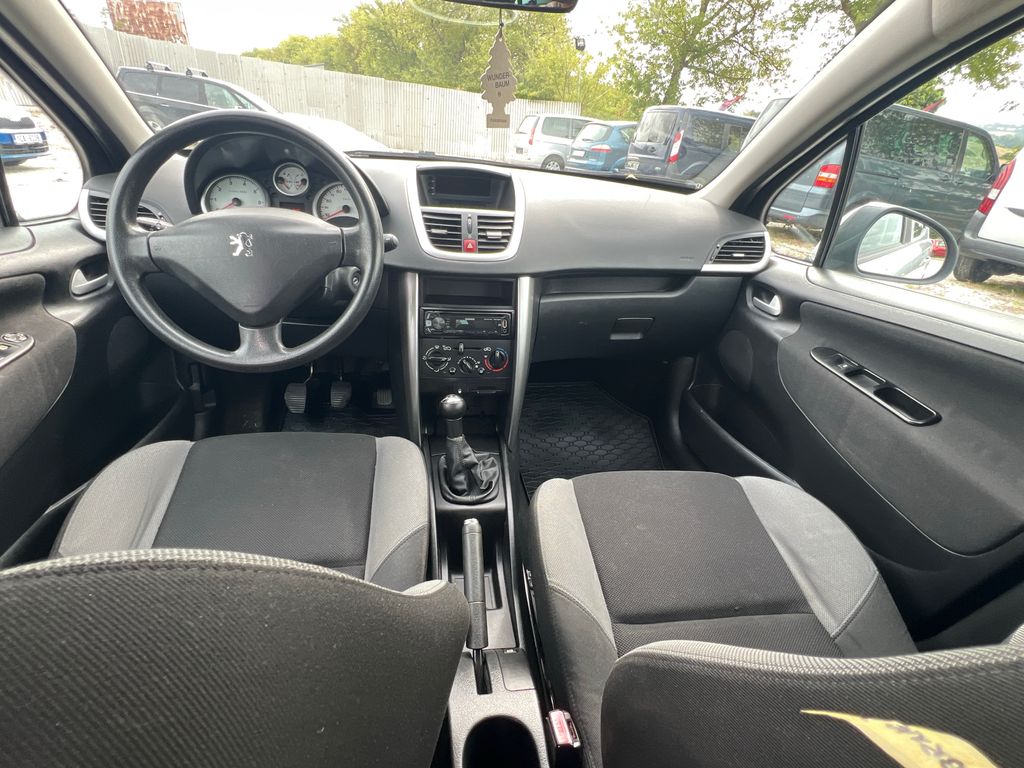 peugeot-207-1-4i - 6