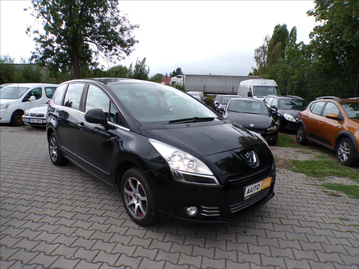 Peugeot 5008 2,0 HDI  TAŽNÉ ZAŘÍZENÍ