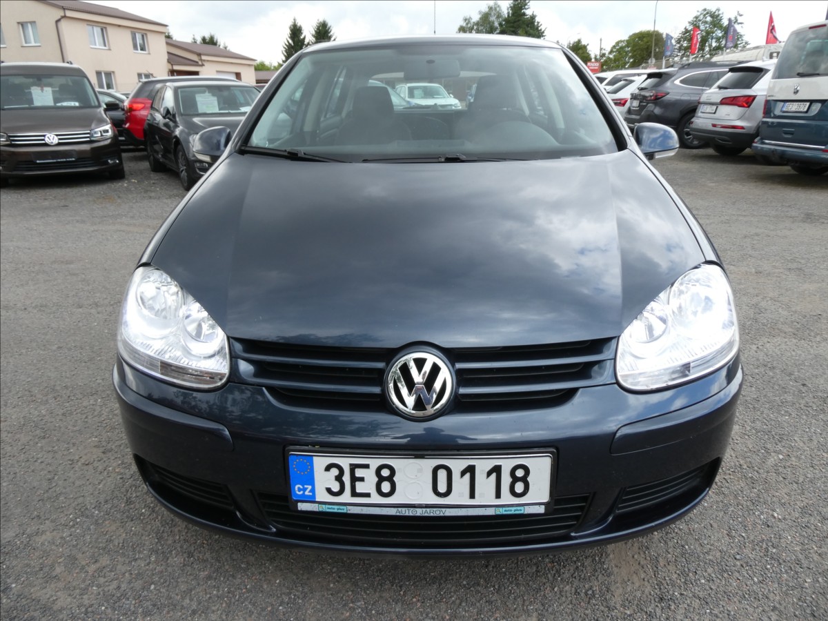 volkswagen-golf-1-4-i-16v-serviska-cr-2-majitel - 1