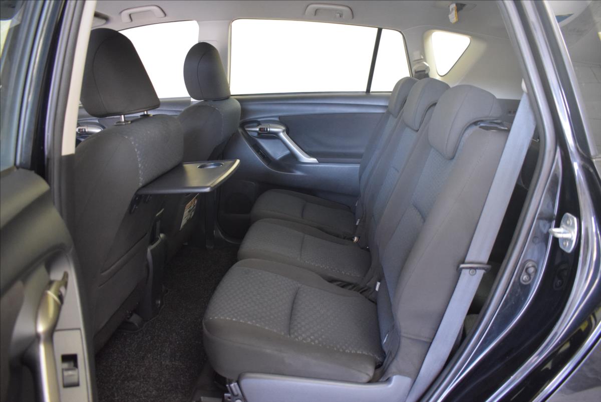 toyota-verso-1-8-vvti-7mist-po-stk - 9