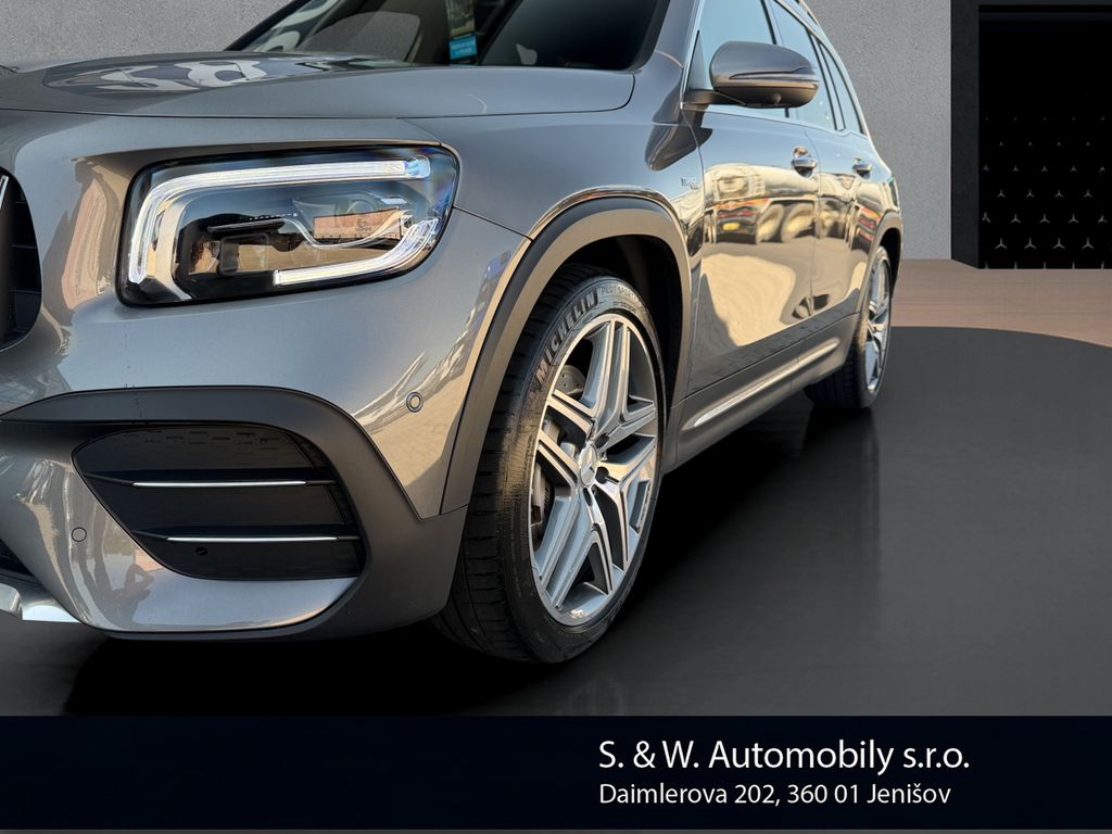 mercedes-benz-glb-35-amg - 8