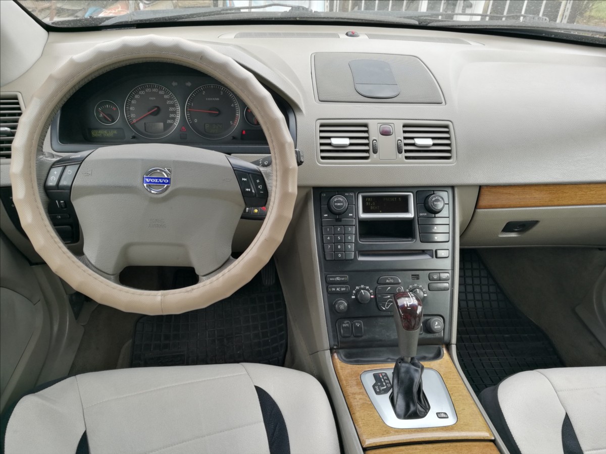 volvo-xc90-2-4-d5-awd - 4