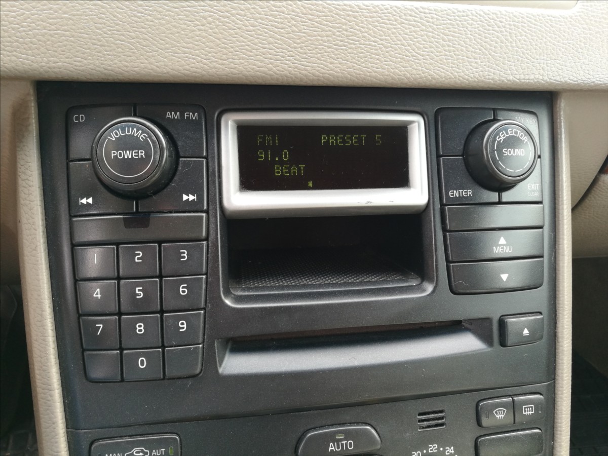 volvo-xc90-2-4-d5-awd - 6