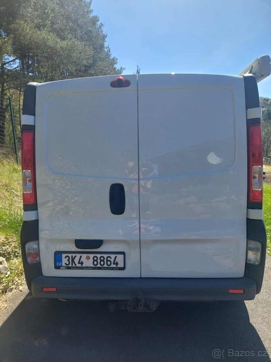 renault-trafic-obytna-dodavka - 1