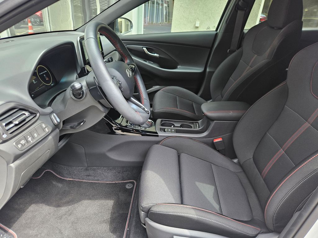hyundai-i30-1-6-t-gdi-110kw-n-line-1-maj - 9