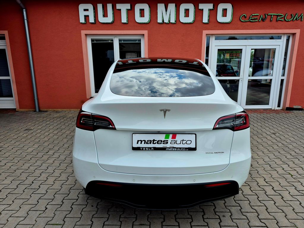 tesla-model-y-l-r-dual-motor-378-kw-odpocet-dph-soh-92-8 - 8