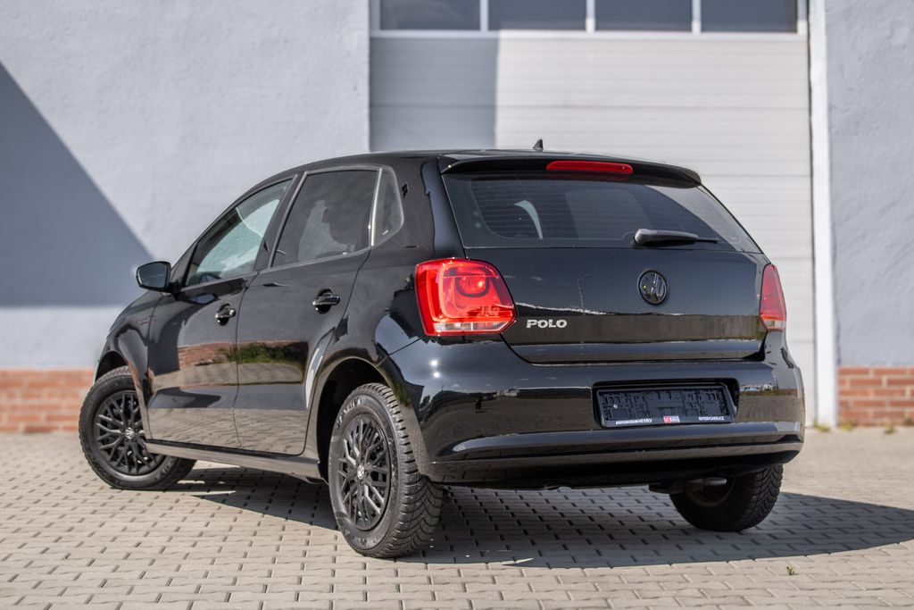volkswagen-polo-2012-44kw-mt-5 - 6