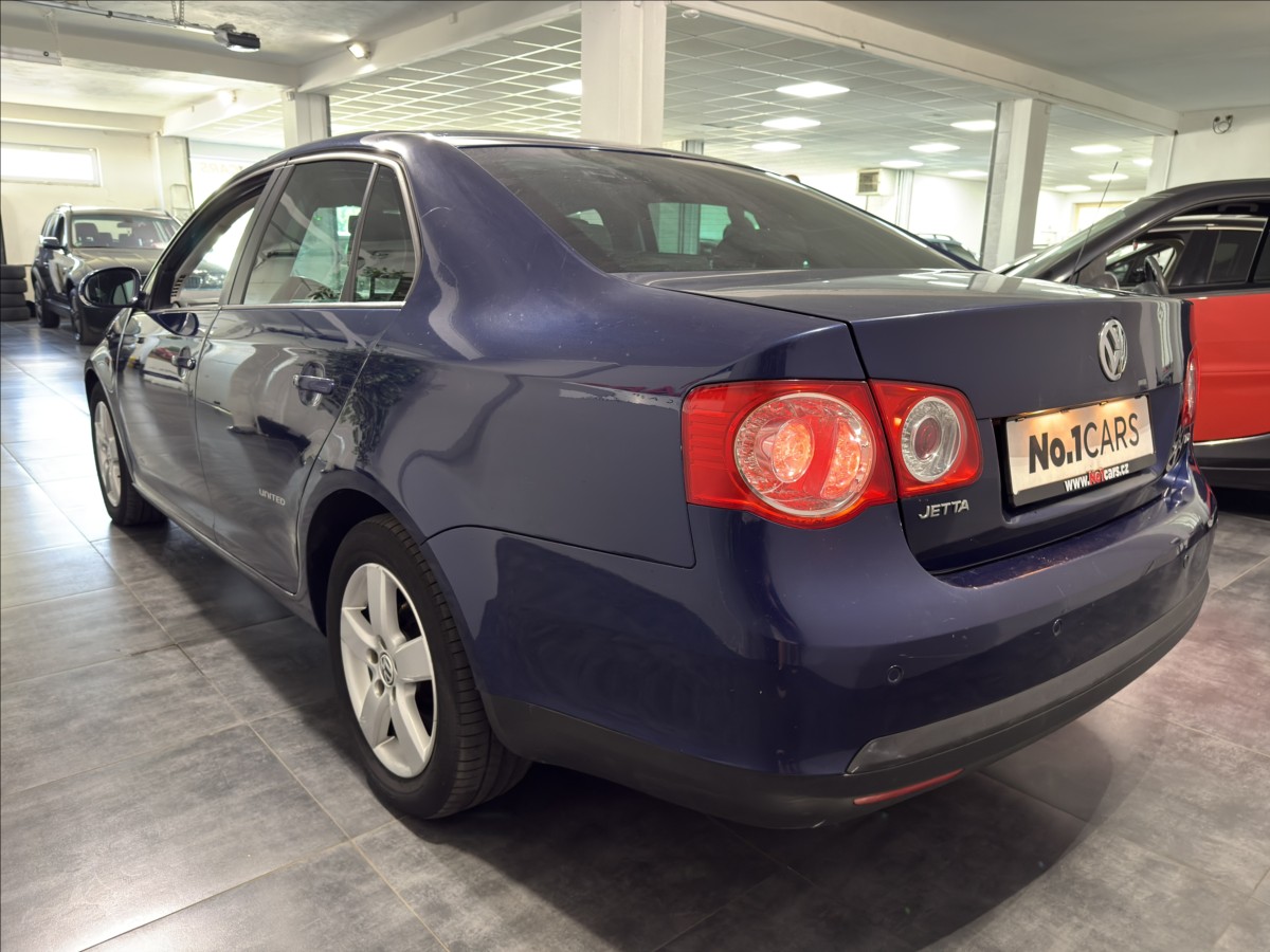 volkswagen-jetta-1-9-tdi-77kw-united-1-maj - 4