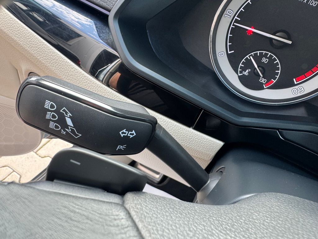 skoda-superb-combi-2-0-tdi-dsg-4x4-l-k - 9