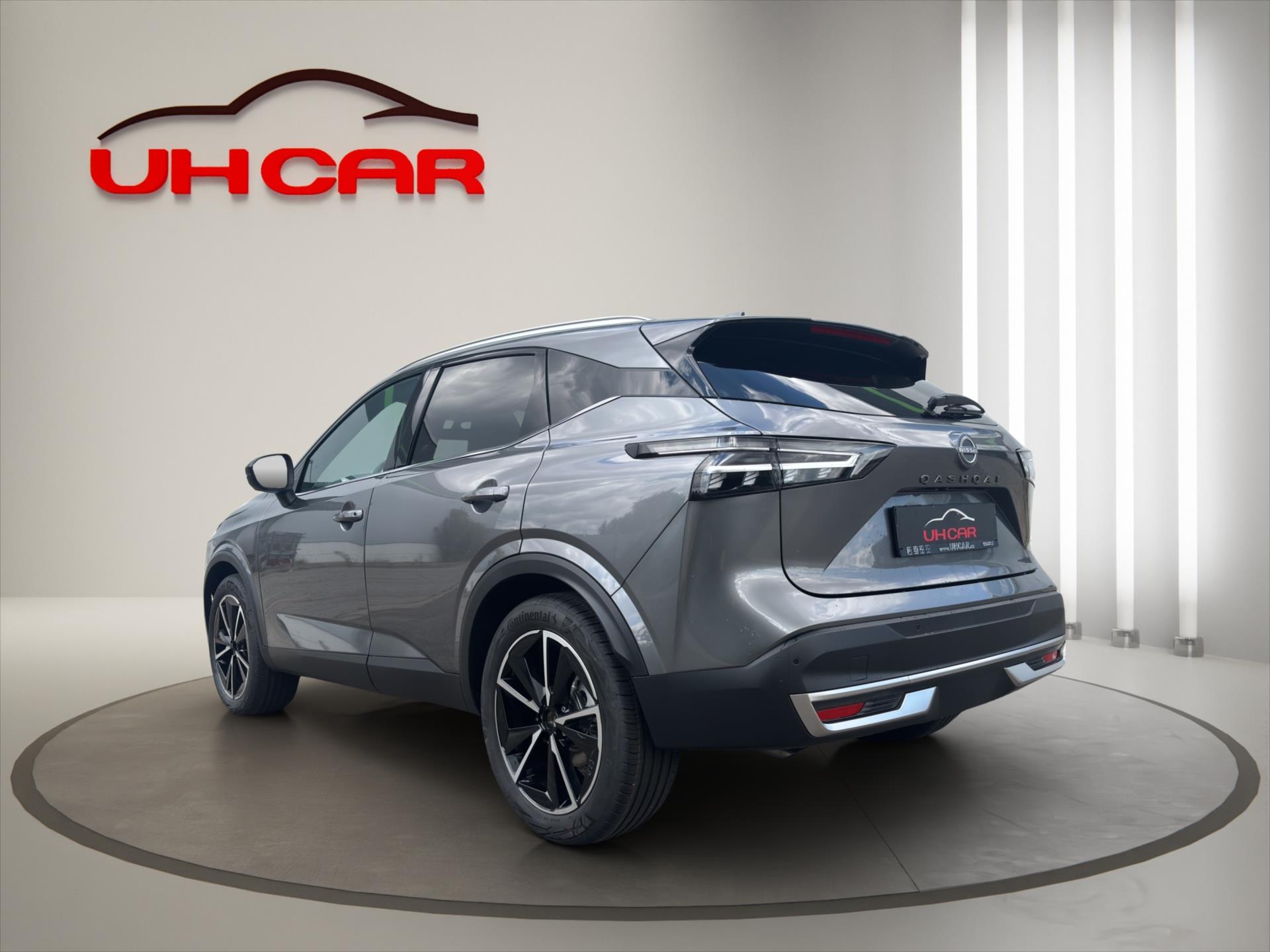 nissan-qashqai-1-3-tekna-at-4x4 - 6