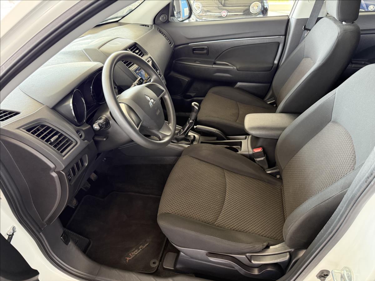 mitsubishi-asx-1-6-16v-1-majitel-serviska - 8