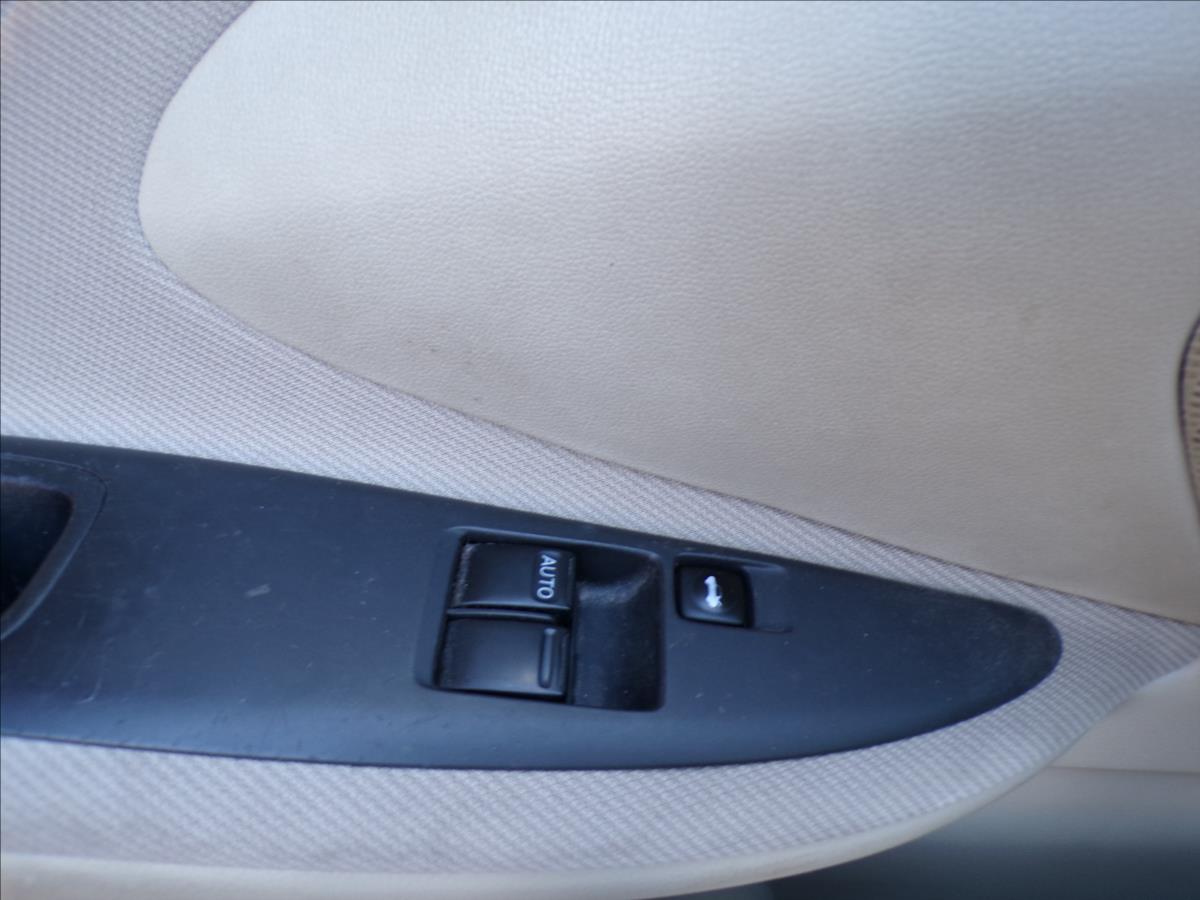 nissan-primera-1-8-16v - 9