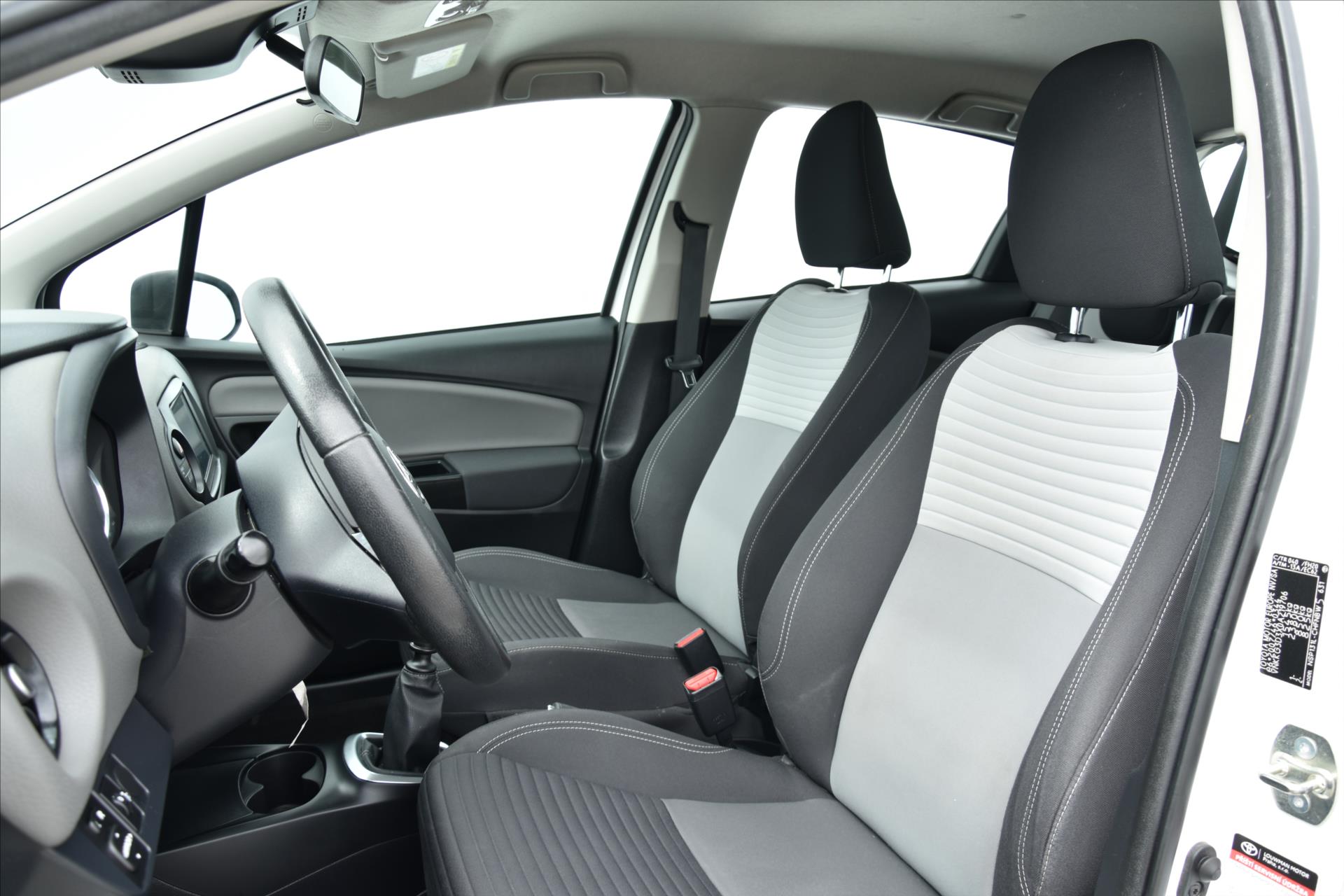 toyota-yaris-1-5-vvt-i-82kw-servis-kniha-cr - 8