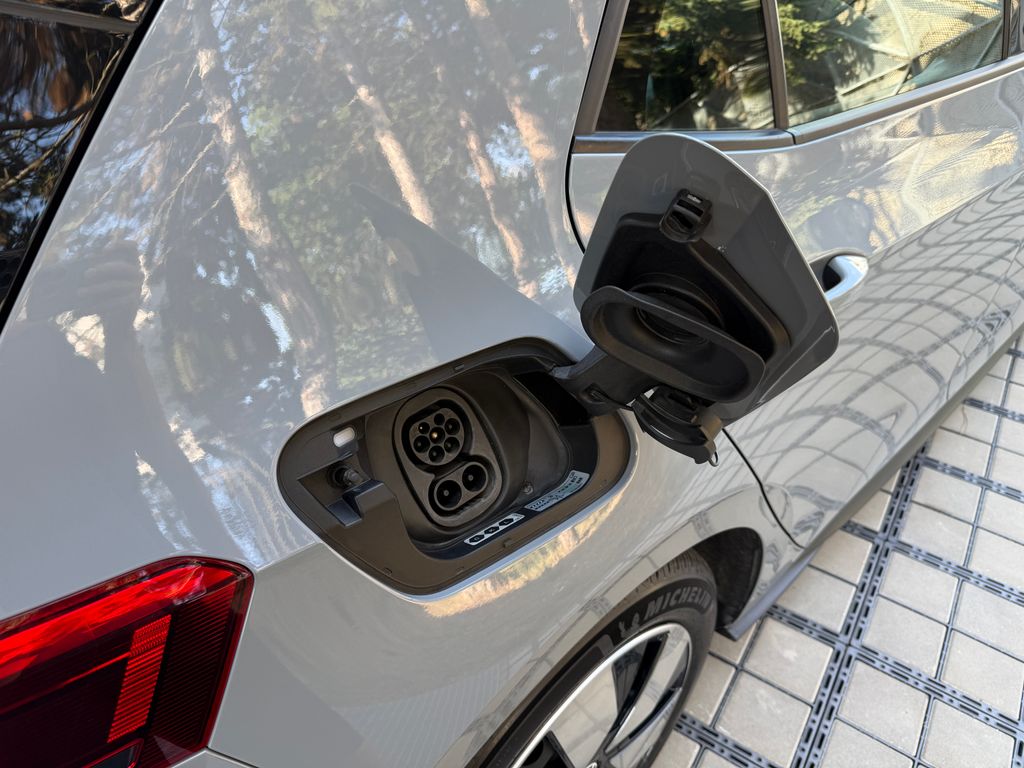 volkswagen-id-3-pro-62-kwh-acc - 7