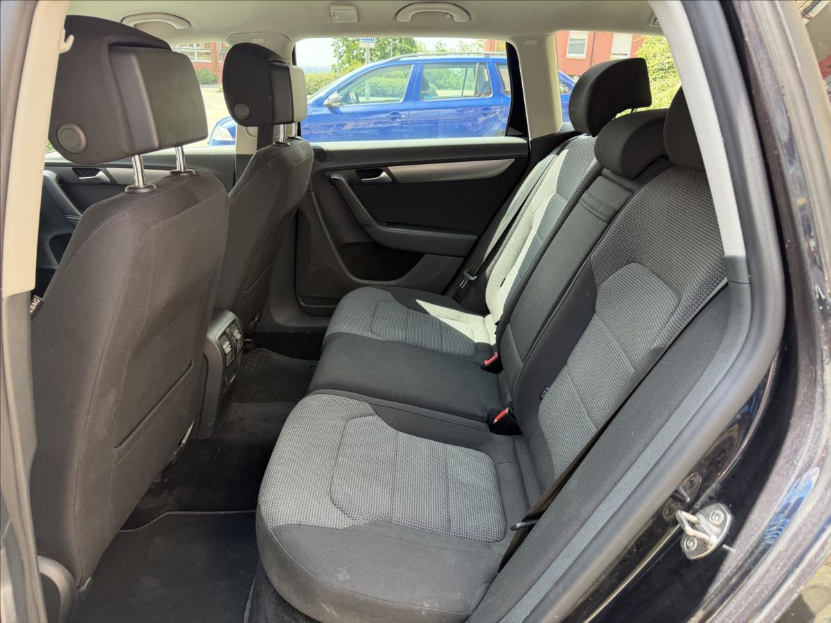 volkswagen-passat-2-0tdi-103kw-comfort-variant - 5