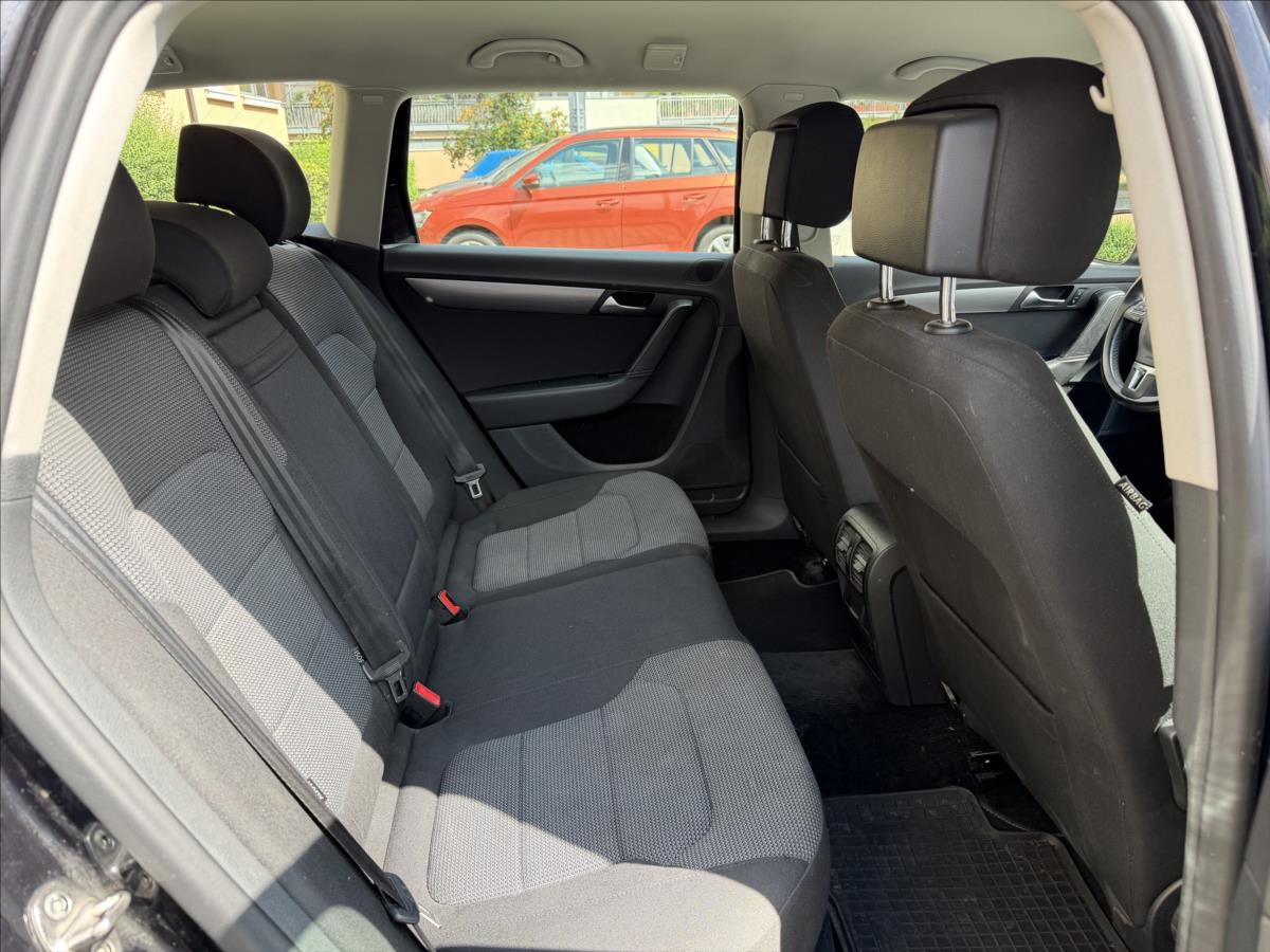 volkswagen-passat-2-0tdi-103kw-comfort-variant - 6