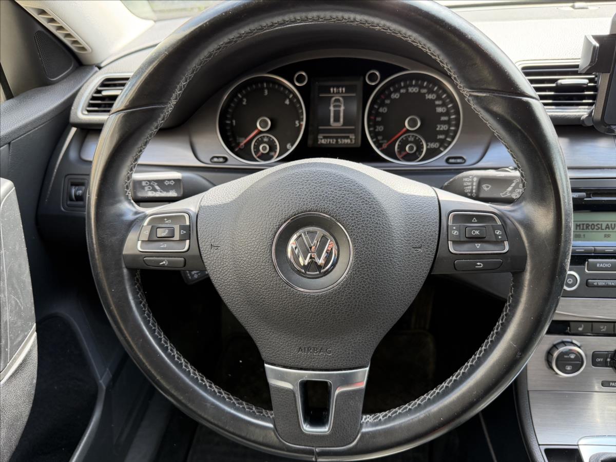 volkswagen-passat-2-0tdi-103kw-comfort-variant - 9