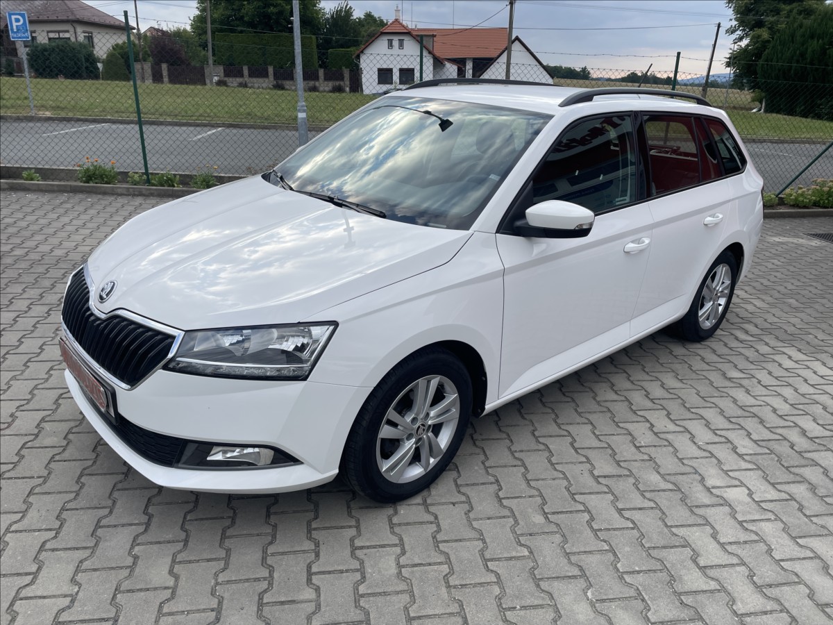 skoda-fabia-1-0-tsi-dph-cr-nehavarovane-iii - 3