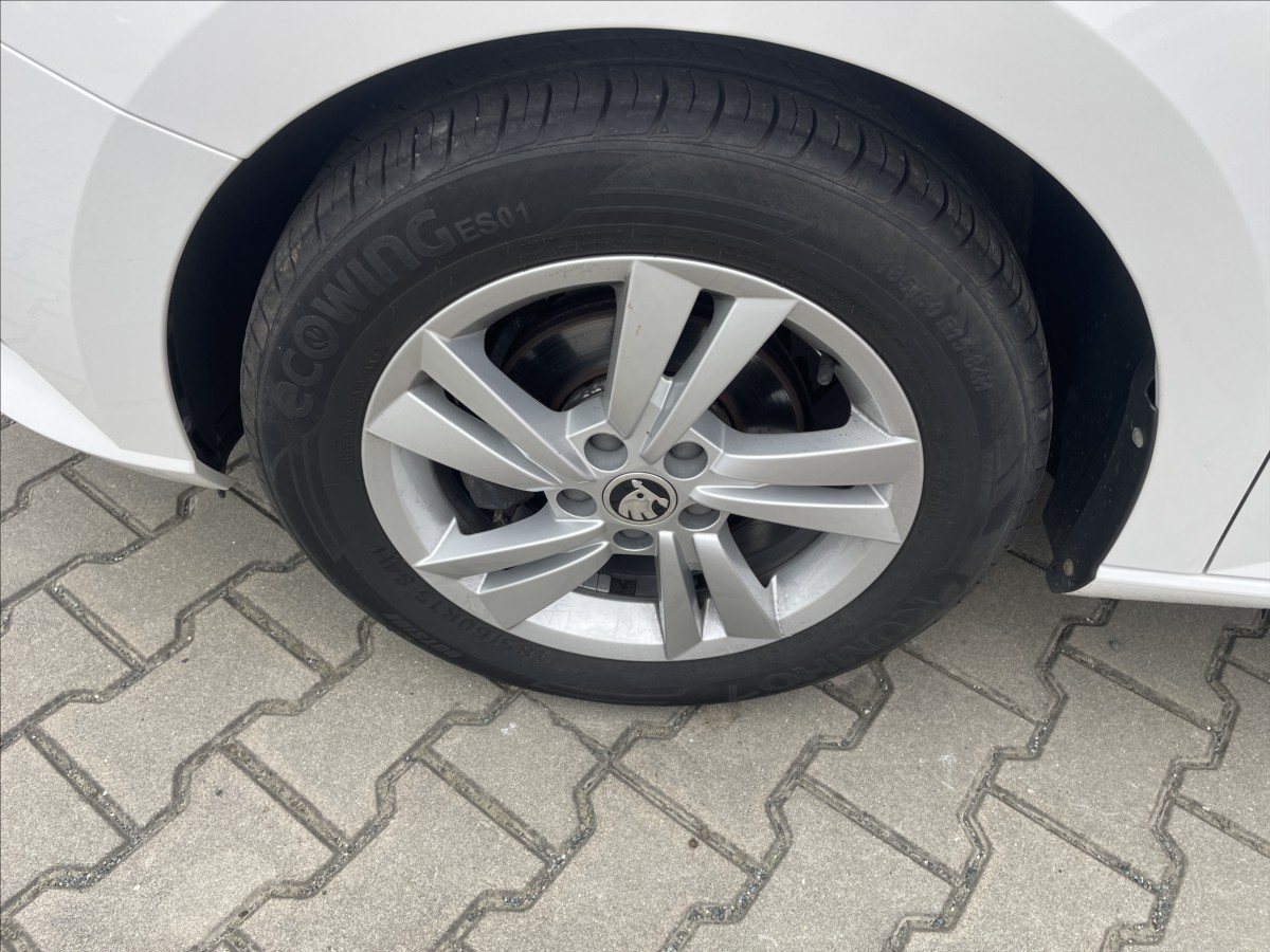 skoda-fabia-1-0-tsi-dph-cr-nehavarovane-iii - 5