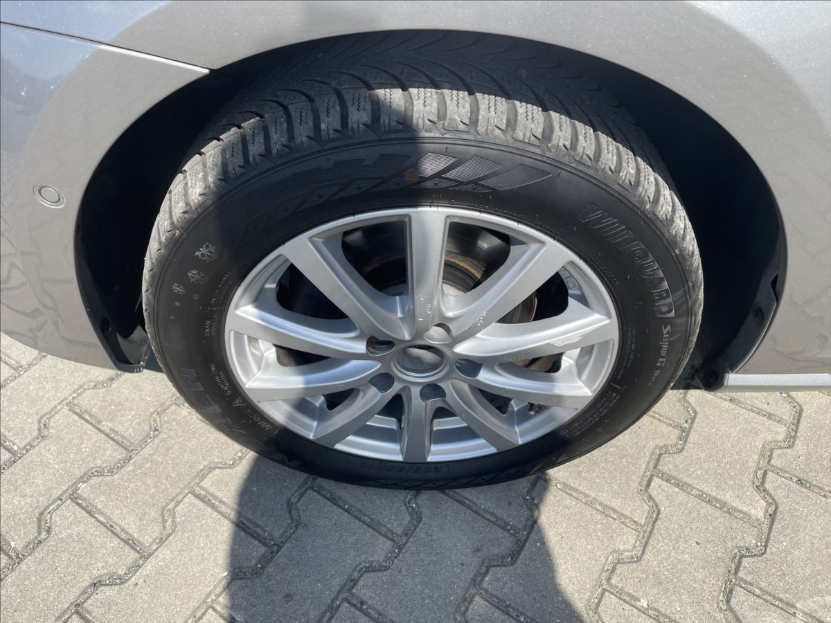 volkswagen-golf-1-6-tdi-cup-digiklima-81-kw-nova-stk-vii - 5