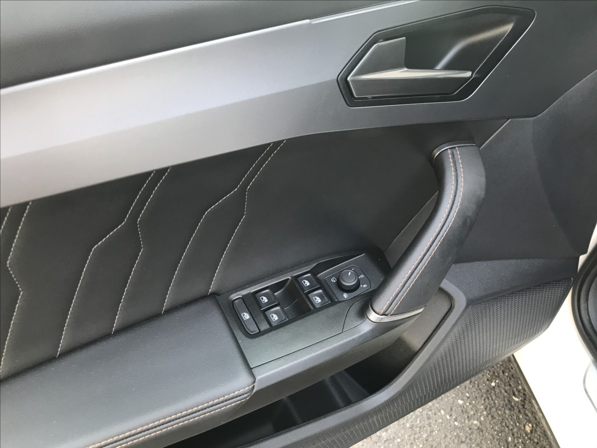 cupra-formentor-1-5-tsi-110kw-dsg-4x2 - 8