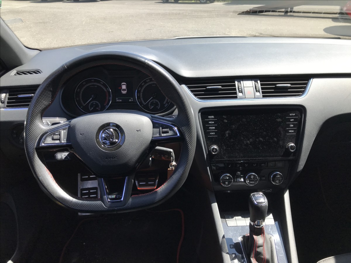 skoda-octavia-2-0-tsi-dsg-rs-180kw - 5