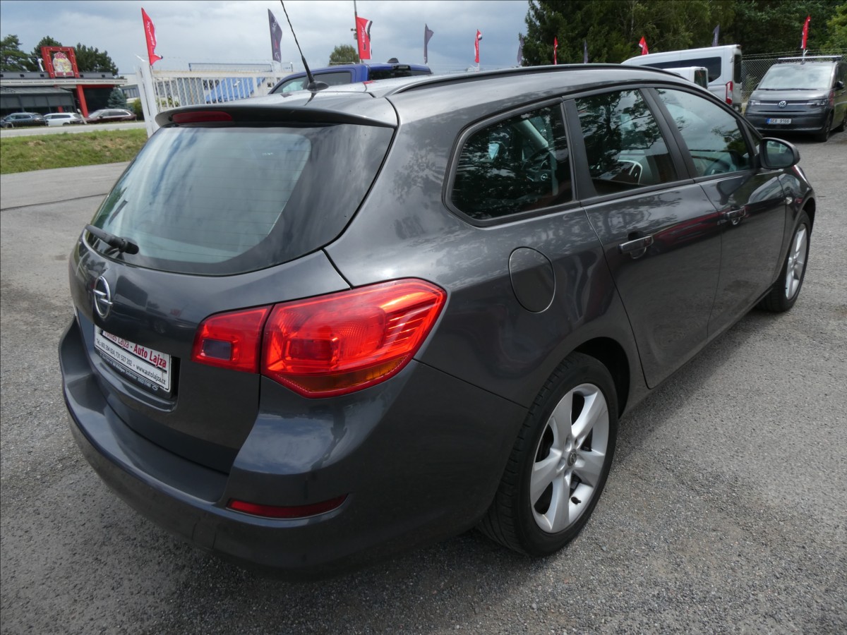 opel-astra-1-4-88kw-2x-kola-2-majitel - 7