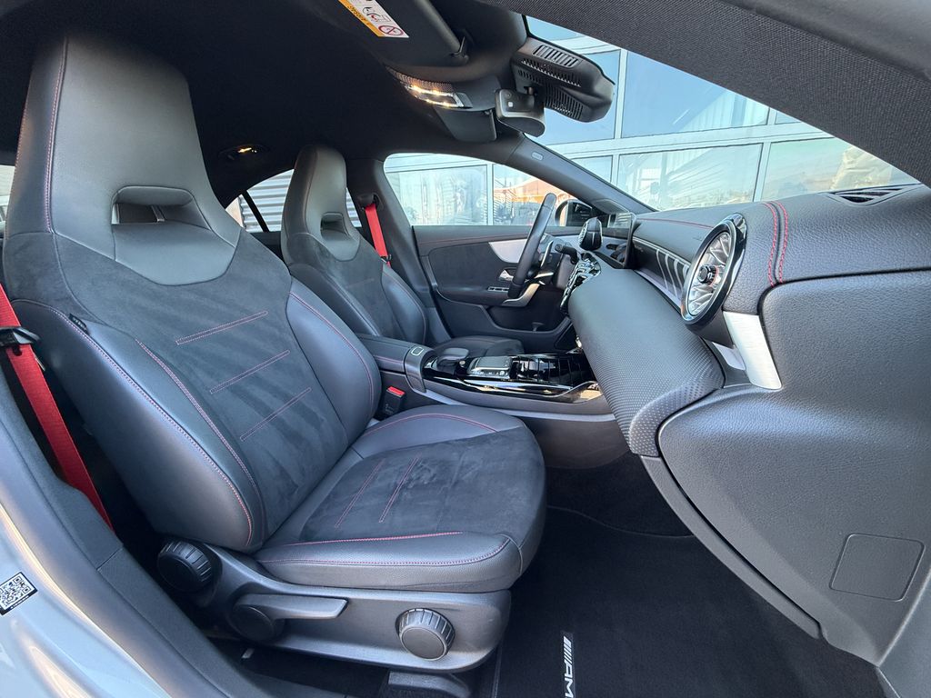 mercedes-benz-cla-35-amg-4matic-premium - 9