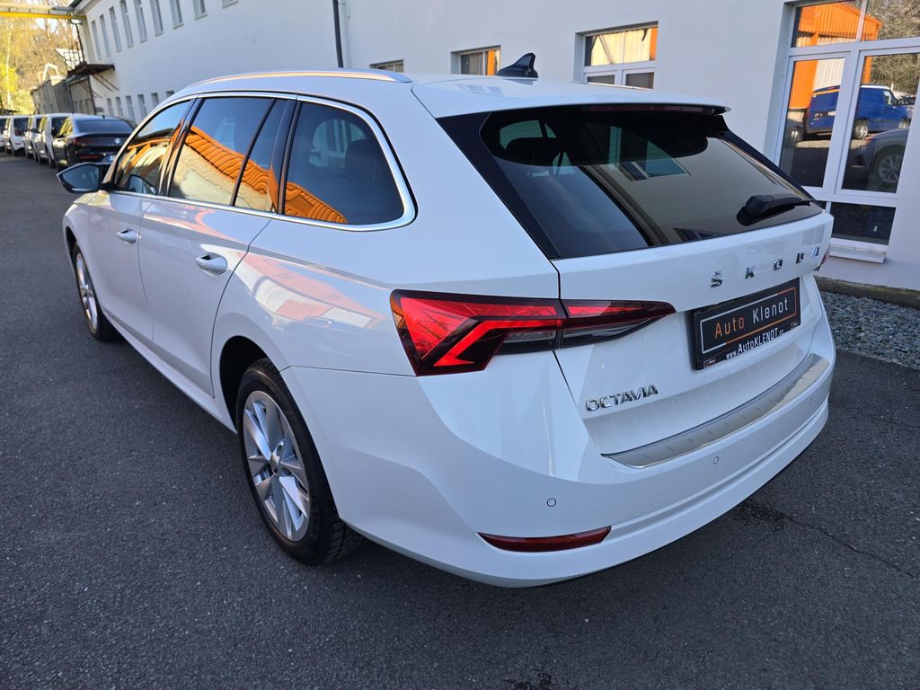 skoda-octavia-2-0tdi-dsg-style-1-maj-cr-dph - 4