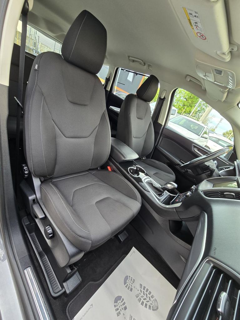 ford-s-max-titanium-2-0-132kw-led-navi - 8