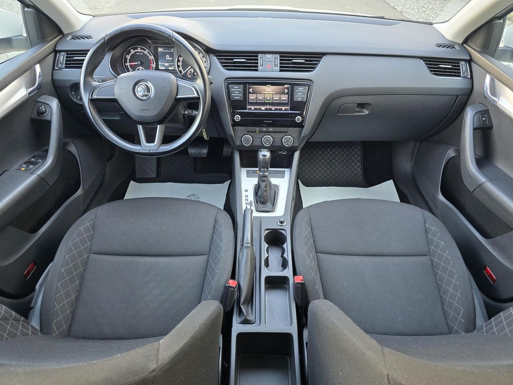 skoda-octavia-1-5tsi-cng-dsg-1-maj-cr-dph - 6