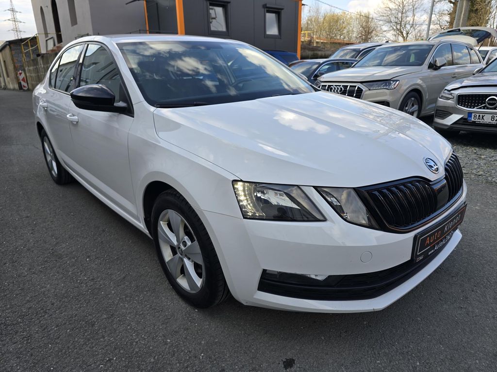 skoda-octavia-110kw-1-maj-cr-dph - 1