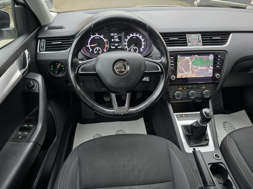 skoda-octavia-110kw-1-maj-cr-dph - 7