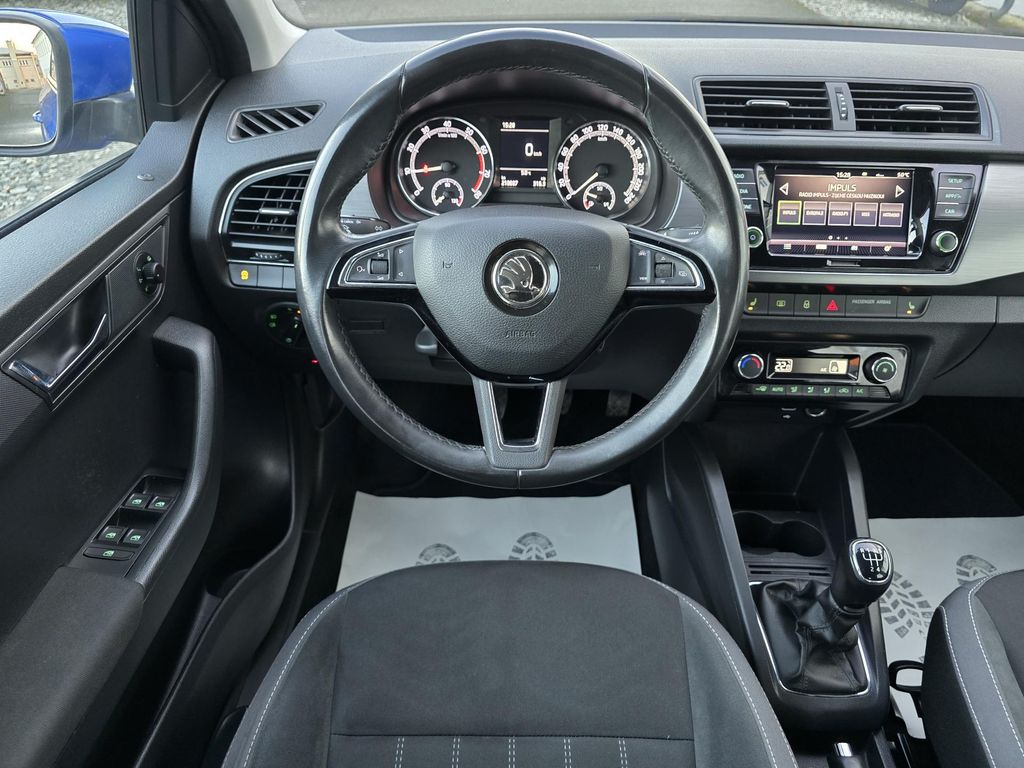 skoda-fabia-70kw-style-digiklima-cr - 7
