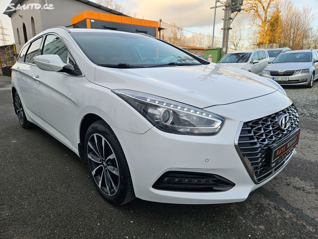 hyundai-i40-100kw-vyhrev-kamer-dph - 1