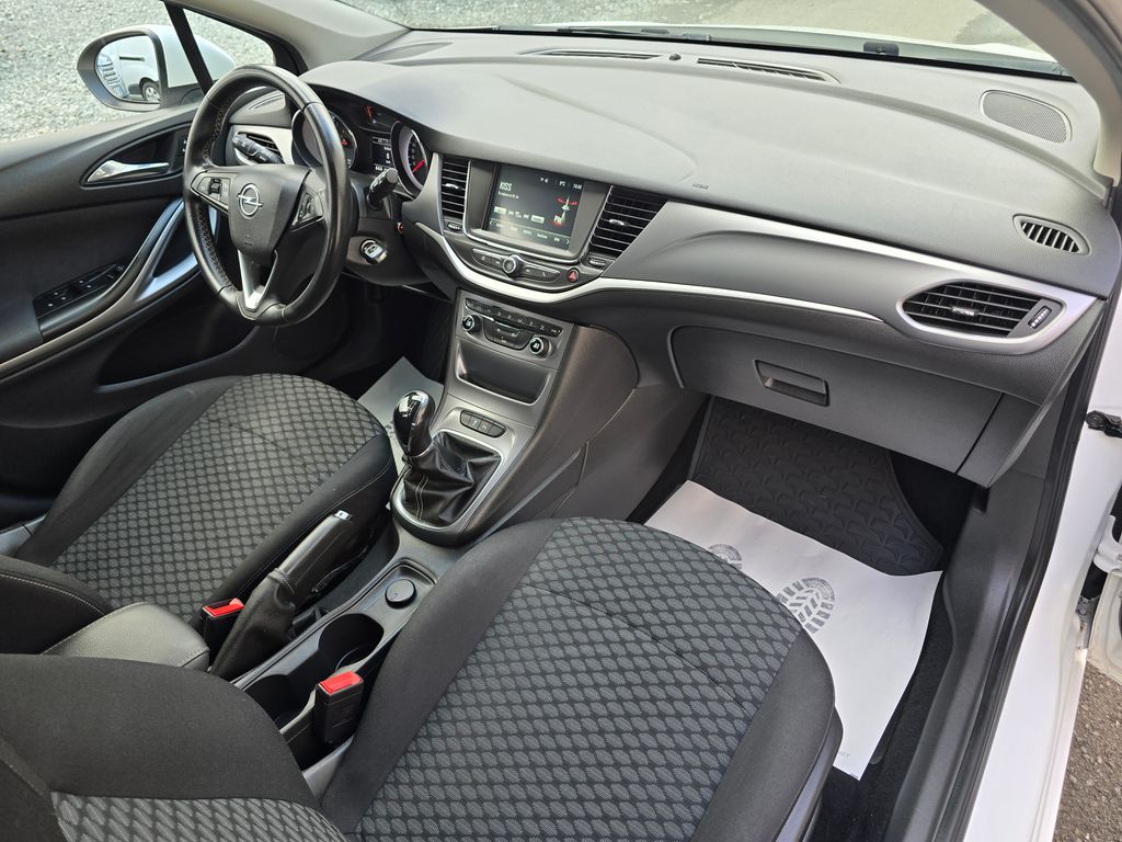opel-astra-1-6cdti-81kw-enjoy-digiklima - 9