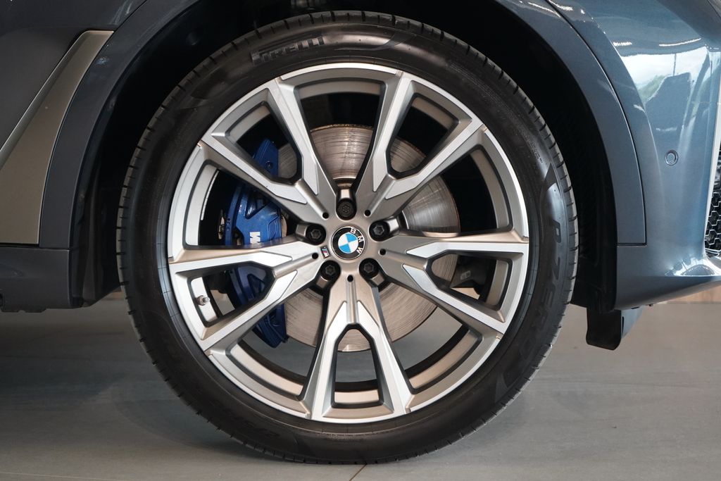 bmw-x7-m50i-xd-executive-drive-pro - 6